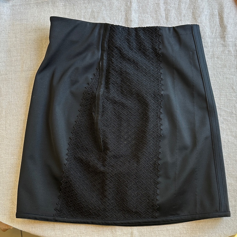 La Perla Greta Girdle Black Appliqué Skirt - Picture 8 of 12